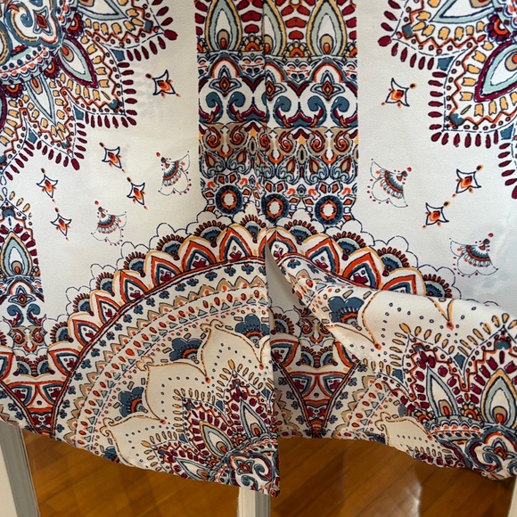 Verse Women's Sleeveless Mandala Print Blouse - Picture 7 of 10